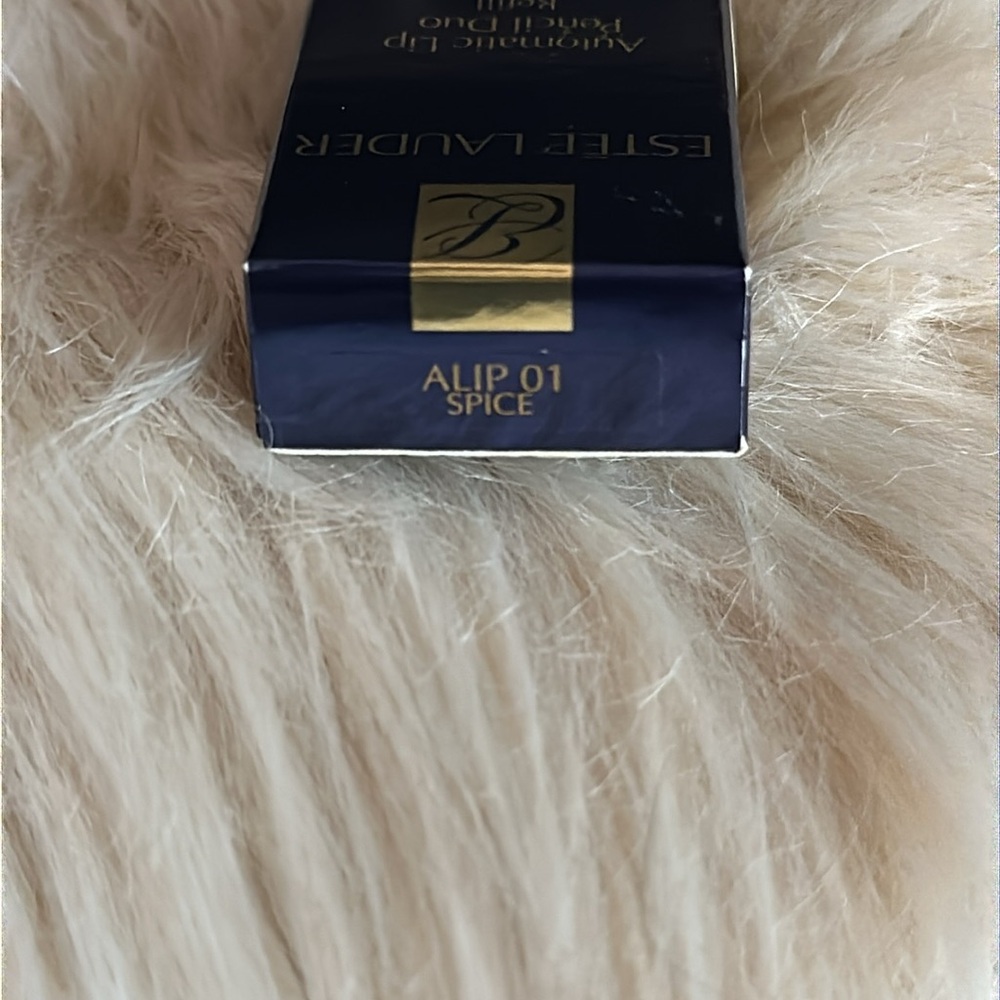 Estée Lauder Lip Pencil Duo Refill - Picture 3 of 3
